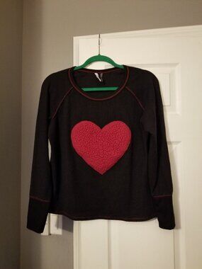 Jaclyn Intimates Black and Fuchsia Hearty-Heart-Heart Pajamas